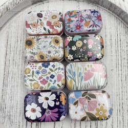 8Pcs Metal Hinged Tin Box Container Daisy Floral Farmhouse Rustic Mini Portable Small Storage Container Kit with Lid for Home Storage 2.1x1.5x1 Inch (Pastel) 8Pcs Metal Hinged Tin Box Container Daisy Floral Farmhouse Rustic Mini Portable Small Storage Container Kit with Lid for Home Storage 2.1x1.5x1 Inch (Pastel)